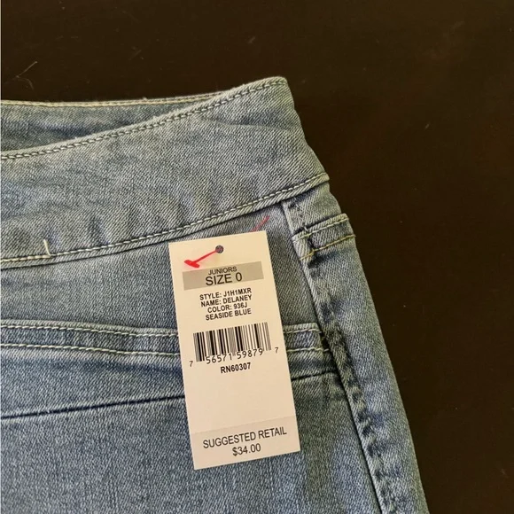 Unionbay Jean Shorts. - Picture 2 of 4